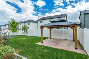 4572 E Flower Point, Eagle Mountain, UT 84005 - Photo 7