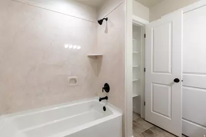 308 N Canterbury Way, Clearfield, UT 84015 - Photo 25