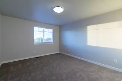308 N Canterbury Way, Clearfield, UT 84015 - Photo 33
