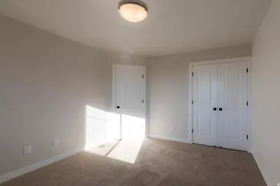 308 N Canterbury Way, Clearfield, UT 84015 - Photo 37
