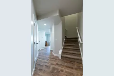 308 N Canterbury Way, Clearfield, UT 84015 - Photo 5