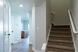308 N Canterbury Way, Clearfield, UT 84015 - Photo 5