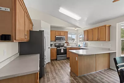 875 N 1340 E, Tooele, UT 84074 - Photo 9