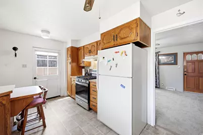 287 S 400 W, Tooele, UT 84074 - Photo 7