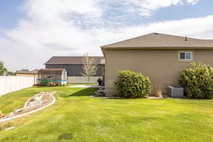262 W 860 S, Garland, UT 84312 - Photo 7