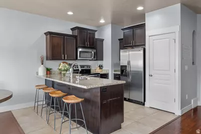 146 E Carbonell Way, Saratoga Springs, UT 84045 - Photo 5