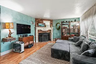 10865 S 1000 E, Sandy, UT 84094 - Photo 3