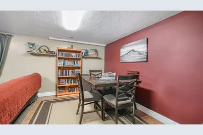 10865 S 1000 E, Sandy, UT 84094 - Photo 13