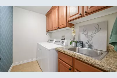 1454 E Tuscan Oak Way, Sandy, UT 84092 - Photo 19