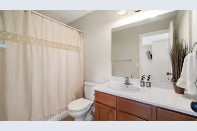 1454 E Tuscan Oak Way, Sandy, UT 84092 - Photo 21