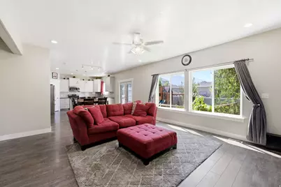 344 E 700 N, Springville, UT 84663 - Photo 13