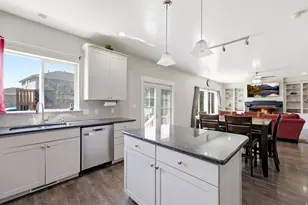 344 E 700 N, Springville, UT 84663 - Photo 19