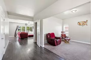 344 E 700 N, Springville, UT 84663 - Photo 25