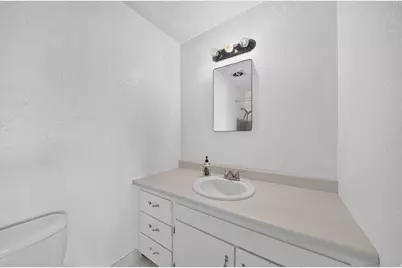587 Julep Dr, Salt Lake City, UT 84107 - Photo 21
