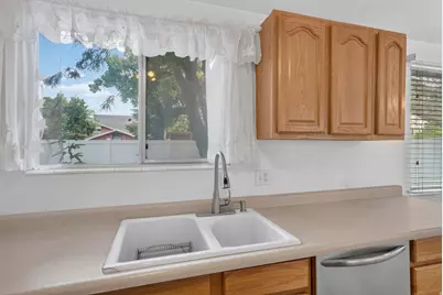 587 Julep Dr, Salt Lake City, UT 84107 - Photo 13