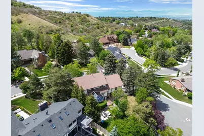 4049 E Prospector Dr S, Cottonwood Heights, UT 84121 - Photo 59