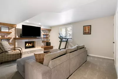 4049 E Prospector Dr S, Cottonwood Heights, UT 84121 - Photo 45