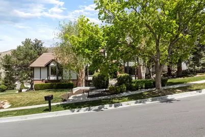 4049 E Prospector Dr S, Cottonwood Heights, UT 84121 - Photo 7