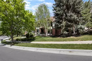 4049 E Prospector Dr S, Cottonwood Heights, UT 84121 - Photo 53