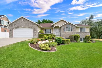 1047 S 750 E, Kaysville, UT 84037 - Photo 1
