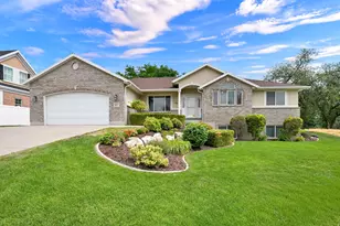 1047 S 750 E, Kaysville, UT 84037 - Photo 1