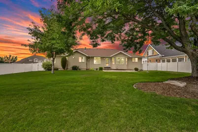 1047 S 750 E, Kaysville, UT 84037 - Photo 3