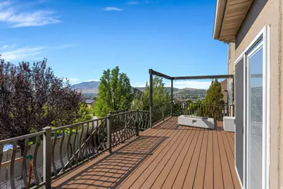 9048 N Clubhouse Ln, Eagle Mountain, UT 84005 - Photo 37