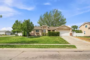 8434 S Windmill Dr, West Jordan, UT 84081 - Photo 37