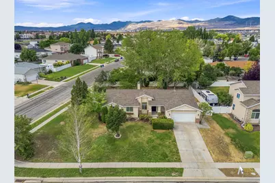 8434 S Windmill Dr, West Jordan, UT 84081 - Photo 35