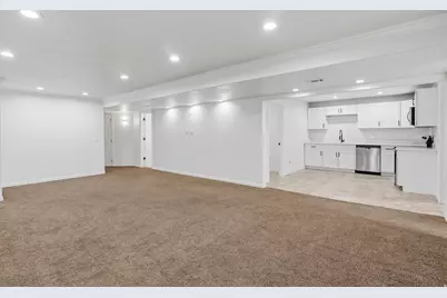 8434 S Windmill Dr, West Jordan, UT 84081 - Photo 21