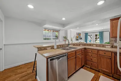 212 S Glen Dr W, Farmington, UT 84025 - Photo 27