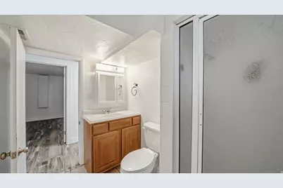 166 S 200 E, Orem, UT 84058 - Photo 17