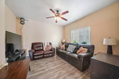 1898 W Pointe Meadow Loop, Lehi, UT 84048 - Photo 11