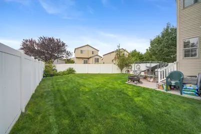 1898 W Pointe Meadow Loop, Lehi, UT 84048 - Photo 25