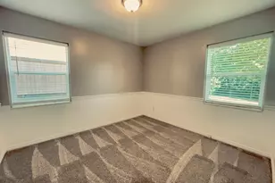 2524 E 2100 S, Salt Lake City, UT 84109 - Photo 13