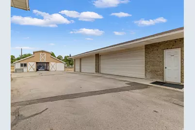 2388 W 10950 S, South Jordan, UT 84095 - Photo 43