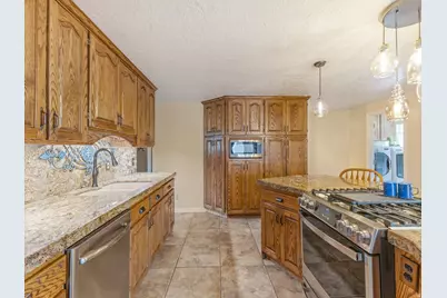2388 W 10950 S, South Jordan, UT 84095 - Photo 11