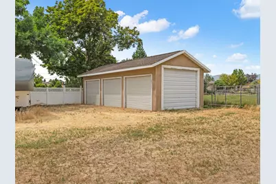 2388 W 10950 S, South Jordan, UT 84095 - Photo 41