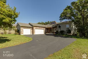 3448 N Fuller Dr, Eden, UT 84310 - Photo 3