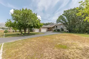 3448 N Fuller Dr, Eden, UT 84310 - Photo 7