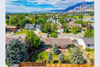 2532 E Cliff Swallow Dr, Sandy, UT 84093 - Photo 33