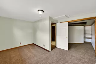 2532 E Cliff Swallow Dr, Sandy, UT 84093 - Photo 21
