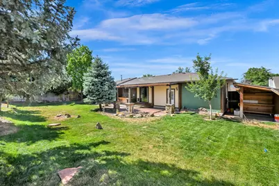 2532 E Cliff Swallow Dr, Sandy, UT 84093 - Photo 25