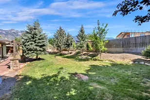2532 E Cliff Swallow Dr, Sandy, UT 84093 - Photo 27