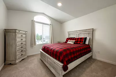 13028 S Hawk Talon Rd W, Herriman, UT 84096 - Photo 17