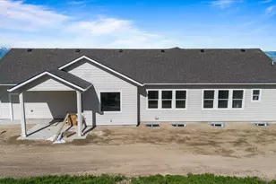 108 N 900 E, Hyde Park, UT 84318 - Photo 5
