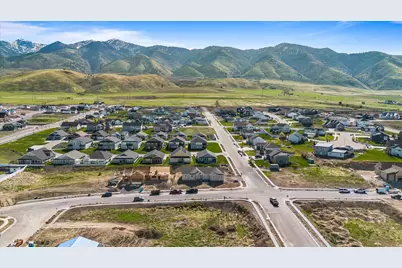 108 N 900 E, Hyde Park, UT 84318 - Photo 11