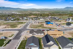 108 N 900 E, Hyde Park, UT 84318 - Photo 7
