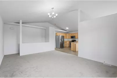 1424 N Spring Mountain Dr, Springville, UT 84663 - Photo 3