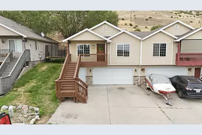1424 N Spring Mountain Dr, Springville, UT 84663 - Photo 1